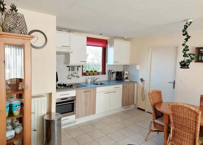 Fantastic By The Sea * Sint Maartensvlotbrug